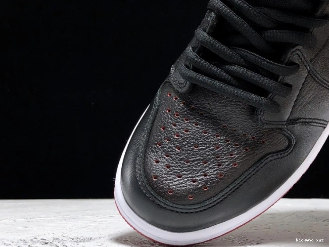 - 653532-002 Air SB Lance Black Jordan 1 Mountain 0817